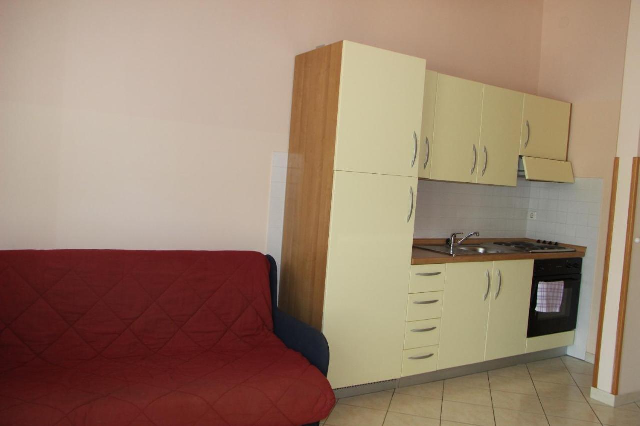 Apartments Miriam Premantura Buitenkant foto